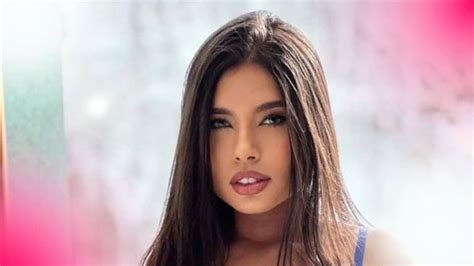 Estter Muniz's Porn Videos .